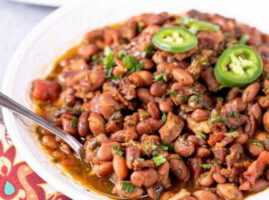 Recetas de frijoles charros veganos