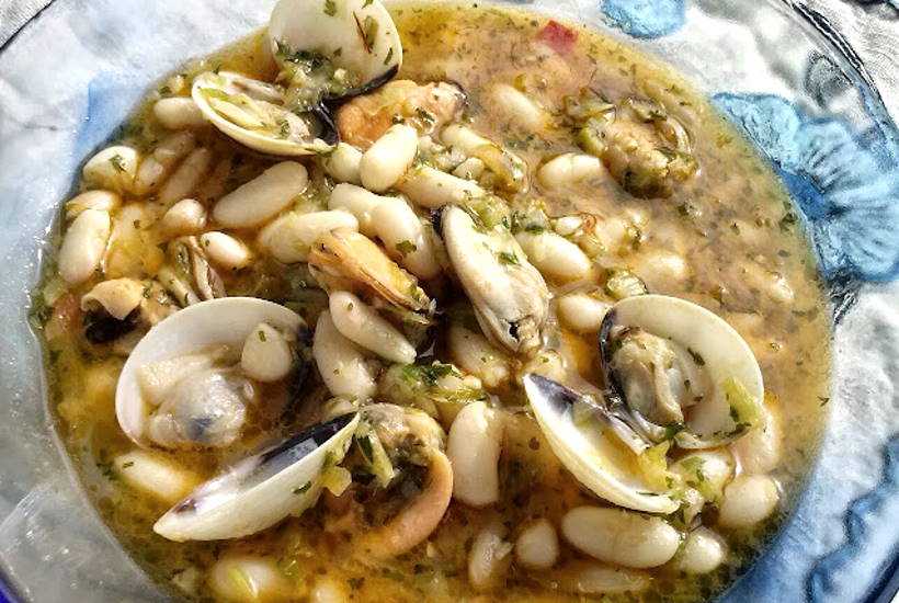 Verdinas con almejas